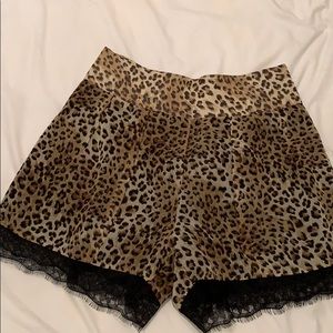 Millau leopard print shorts